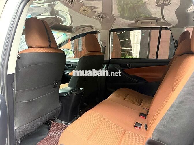 Toyota Innova 2.0E 2019 xe gia đình xài kỹ còn zin