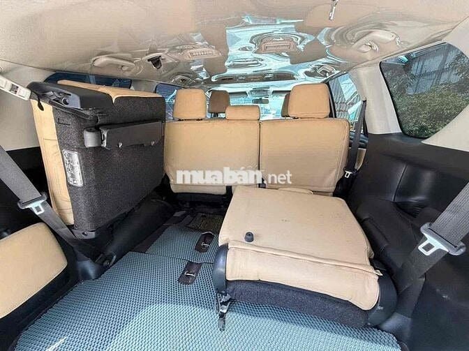 Toyota Innova 2.0E MT 2022 Số sàn Bạc