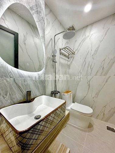Nhà đẹp 4 tầng full nội thất cao cấp - 4PN 5WC - Giá 7.5 tỷ