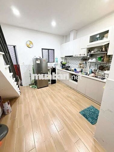 Nhà thuê Lũy Bán Bích. Quận Tân Phú (5pn, 4wc). Dtsd 144m2