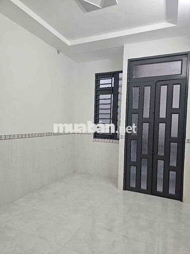 Cho thuê nhà 5tr/th gần chợ hiệp thành
