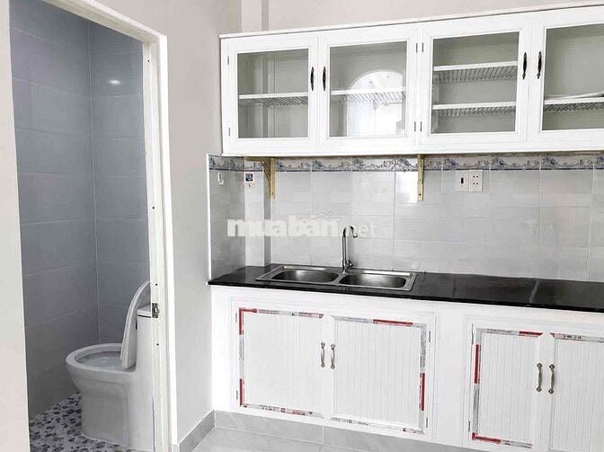 Cho thuê nhà Mới, Hẻm xe tải - Trệt 2 lầu, Trần Quang Diệu Q3