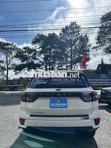 Ford Everest Titanium 4x4 Diesel 2024