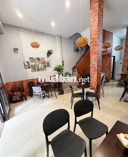Nhượng mặt bằng cafe đầu ngõ 409 Kim Mã