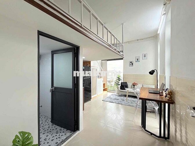 CHO THUÊ PHÒNG CÓ GÁC CỬA SỔ TRỜI 30m2 GẦN ĐH VĂN HIẾN