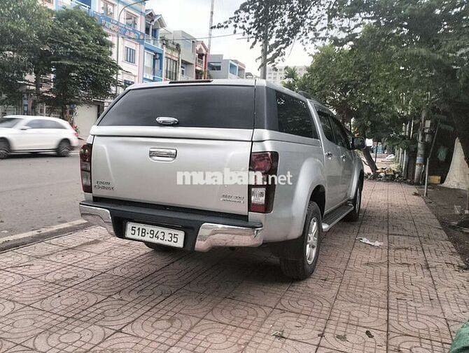 Isuzu D-Max Một cầu số sàn Bạc