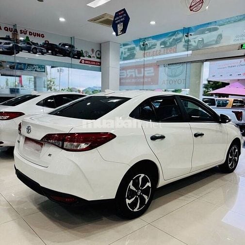 Toyota Vios 1.5E MT 2023 Trắng 27.556 Km mẫu mới
