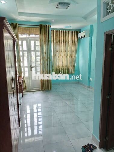 mới sơn sửa 4x20m 3 lầu 4pn 4wc hẻm ô tô gần gvap ở ngay