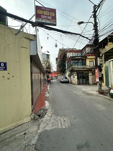 CHO THUÊ CĂN HỘ TẬP THỂ TẦNG 1 PHỐ MAI ĐỘNG