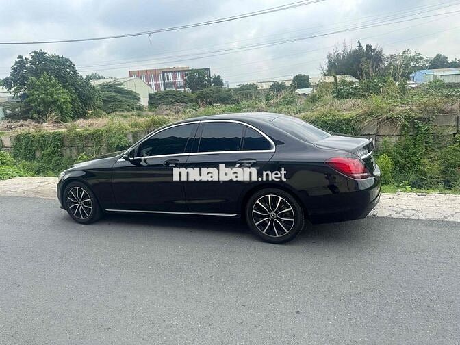 Mercedes-Benz C200 Thể thao màu Đen