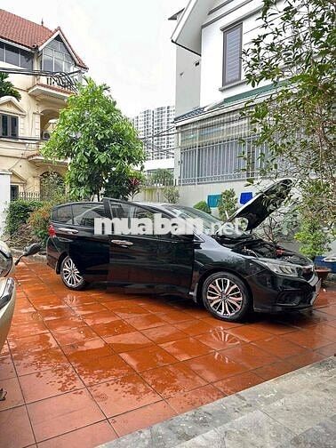 Chính chủ bán Honda City Top 2018 Màu Đen 9,6 vạn