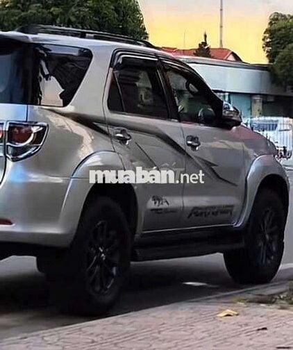 Toyota Fortuner 2016 Bạc 400.000km