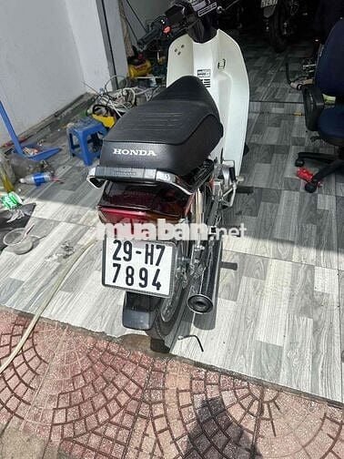 Honda Dream Việt Nâu, Trắng Máy Thái