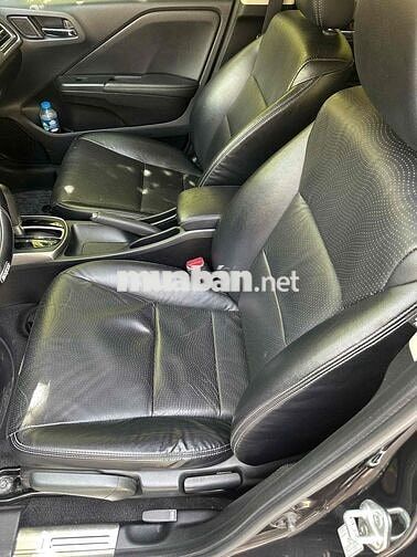 Chính chủ bán Honda City Top 2018 Màu Đen 9,6 vạn