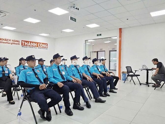 TUYỂN BẢO VỆ KHO KCN XUYÊN Á - LONG AN - CÓ CHỖ Ở