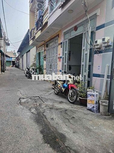 Cho thuê nhà 5tr/th gần chợ hiệp thành