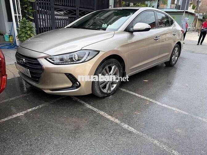 Hyundai Elantra 2018