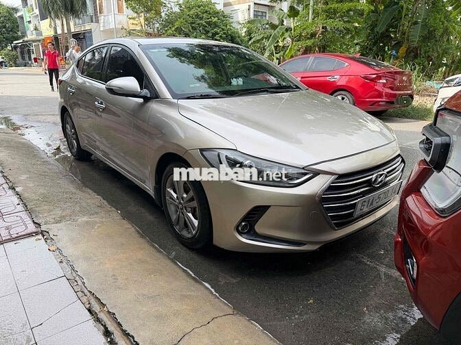 Hyundai Elantra 2018
