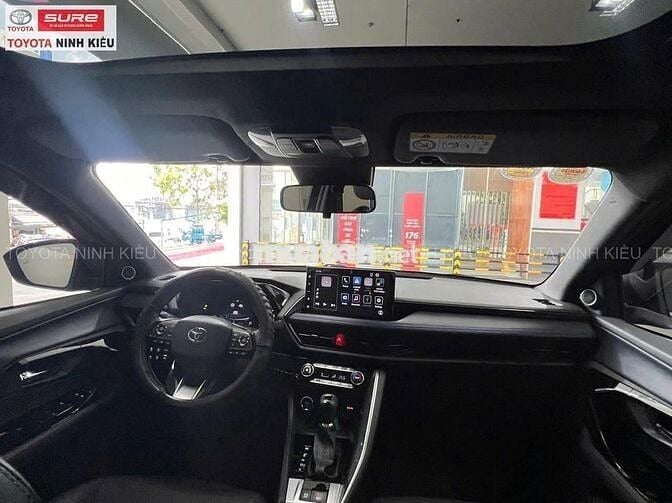 Toyota Yaris Cross HEV 2025 Xanh đen 44.000 km