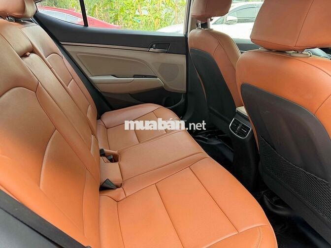 Hyundai Elantra 2018