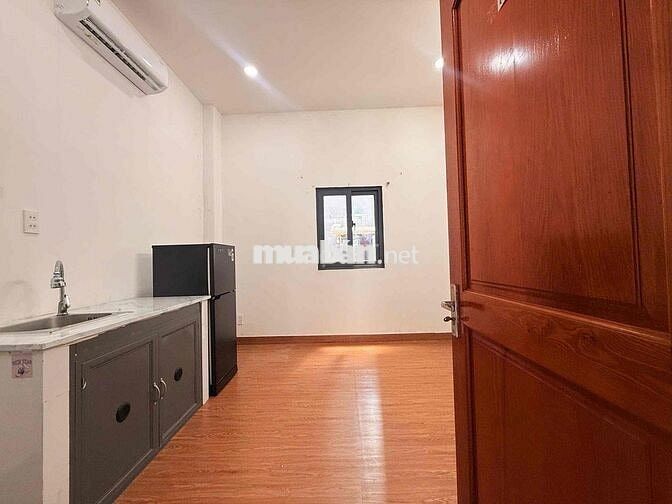 CHO THUÊ STUDIO FULL NỘI THẤT CỬA SỔ TRỜI THOÁNG MÁT NGAY ÂU CƠ - TP
