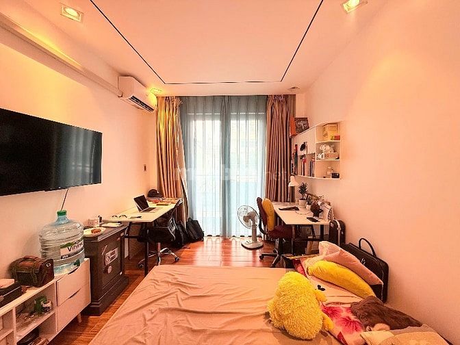Nhà mới, mặt tiền Cô Giang,5 Tầng,3PN,thích hợp để ở hoặc KD tốt