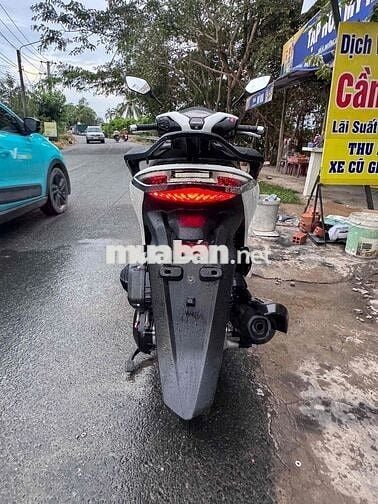 Honda SH 2023 Trắng