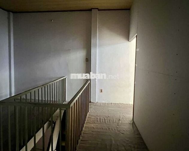 Cần tiền bán nhà hẻm chính chủ