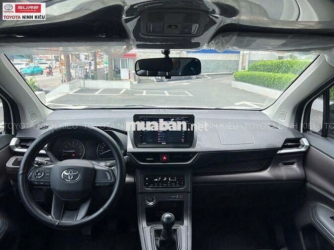 Toyota Avanza 2024 1.5 MT Trắng 50.000 km