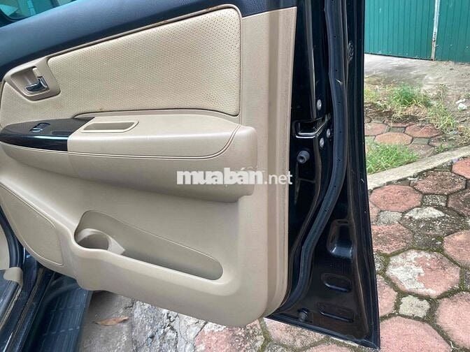Toyota Fortuner Đen