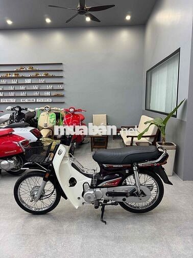 Honda Dream Thái nguyên bản Hồ sơ cầm tay sẵn