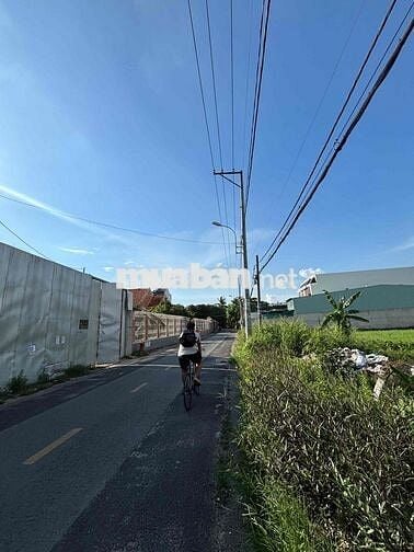 Tôi chính chủ cần tiền bán gấp lô đất nở hậu mặt tiền nhựa giá rẻ