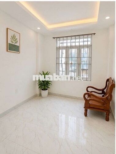 Chính chủ cần bán nhà hxh đường Huỳnh Văn Chính, 32m2,  4pn
