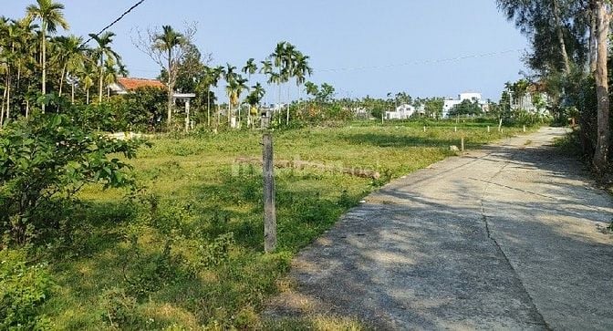 RA NGAY LÔ ĐẤT Đ. 30 THÁNG 4, THỦ DẦU MỘT 150m2, SỔ HỒNG RIÊNG