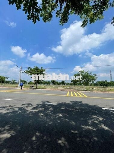 Đất đẹp gia đình kẹt tiền cần bán rẻ 3 tỷ 850.