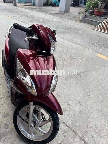 Honda Vision 2025 Cao Cấp màu Đỏ
