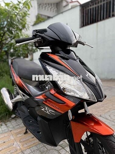 Honda Air Blade nhập tháii Đen cam Còn mới