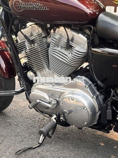 Harley-Davidson Superlow883 2019 Twisted Cherry