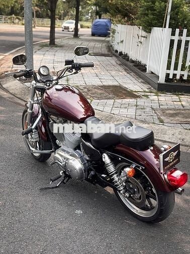 Harley-Davidson Superlow883 2019 Twisted Cherry