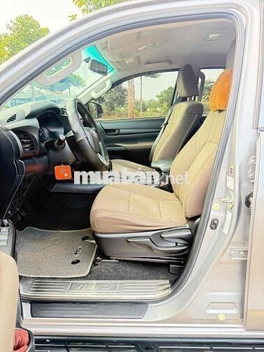 TOYOTA Hilux E 2019 AT 4X2 bao chất