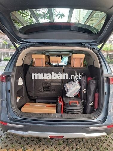 Kia Carnival Signature 2.2D 2021 Xanh ngọc