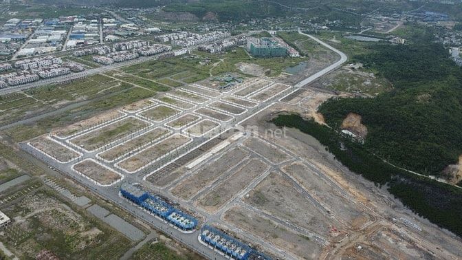 Noble Palace Hạ Long giá khoảng 34tr/m2. Đất nền sổ đỏ sang tay