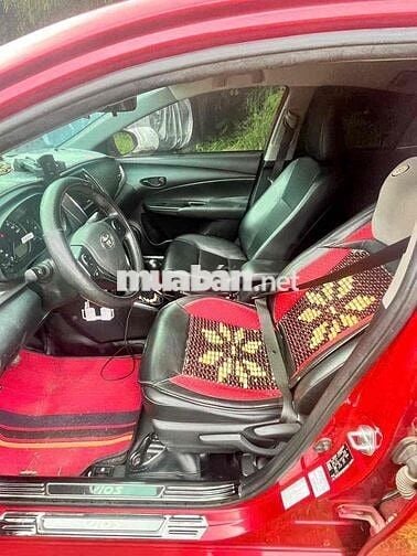 Toyota Vios 1.5E MT 2023 Số sàn Đỏ