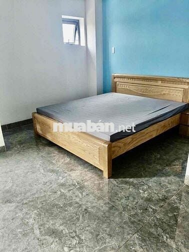 Cho Thuê Nguyên Căn Biệt Thự DT 10x13 1Trệt 2Lầu 3Pn 3Wc Full Nội Thất