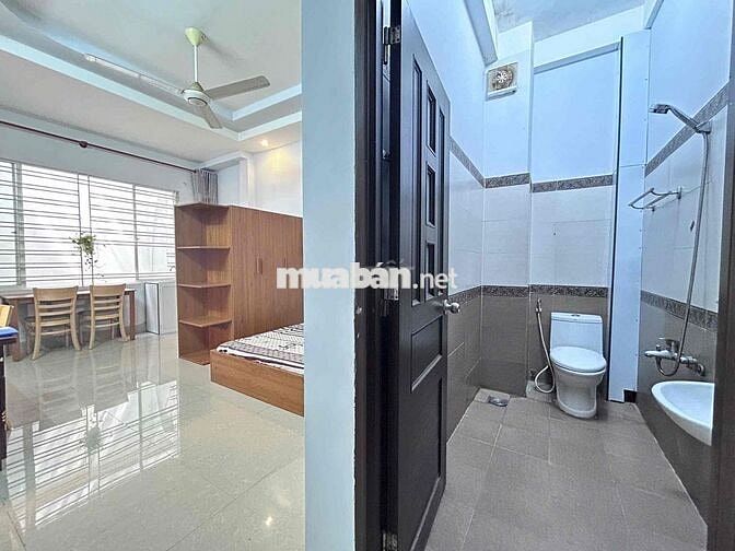 PHÒNG TÁCH BẾP SIU RỘNG FULL NT ĐẦY ĐỦ TIỆN NGHI GẦN ĐẦM SEN ĐH VHU