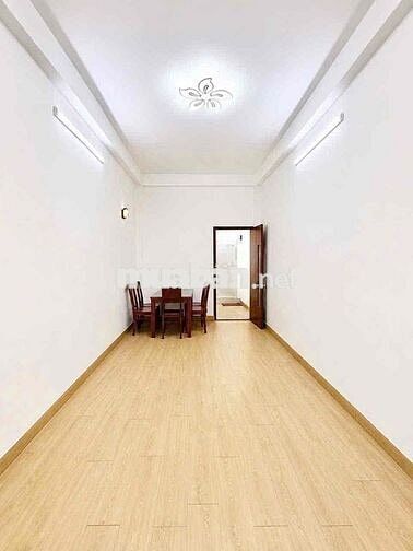 Nguyễn Kiệm - Bình Thạnh 4 Tầng Hẻm Xe Hơi Đậu Ngày Đêm