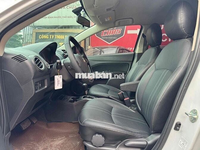 Mitsubishi Attrage Premium 2023 Trắng