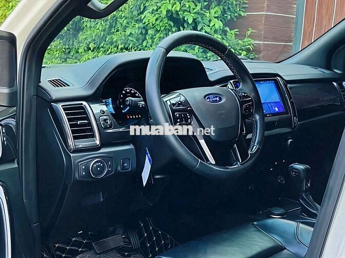 Ford Everest nhập bản Titanium full 2 cầu sx 2019