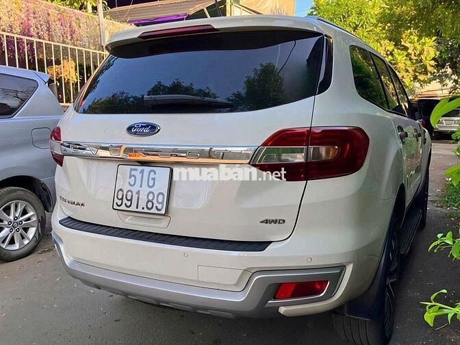 Ford Everest nhập bản Titanium full 2 cầu sx 2019