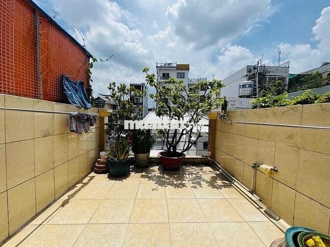 CHỈ 5.1 TỶ – 4 TẦNG BTCT – 01 CĂN RA MT NGUYỄN VĂN ĐẬU - BÌNH THẠNH  D